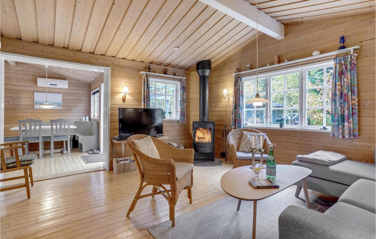 3 Bedroom Cozy Home In Børkop Dış mekan fotoğraf