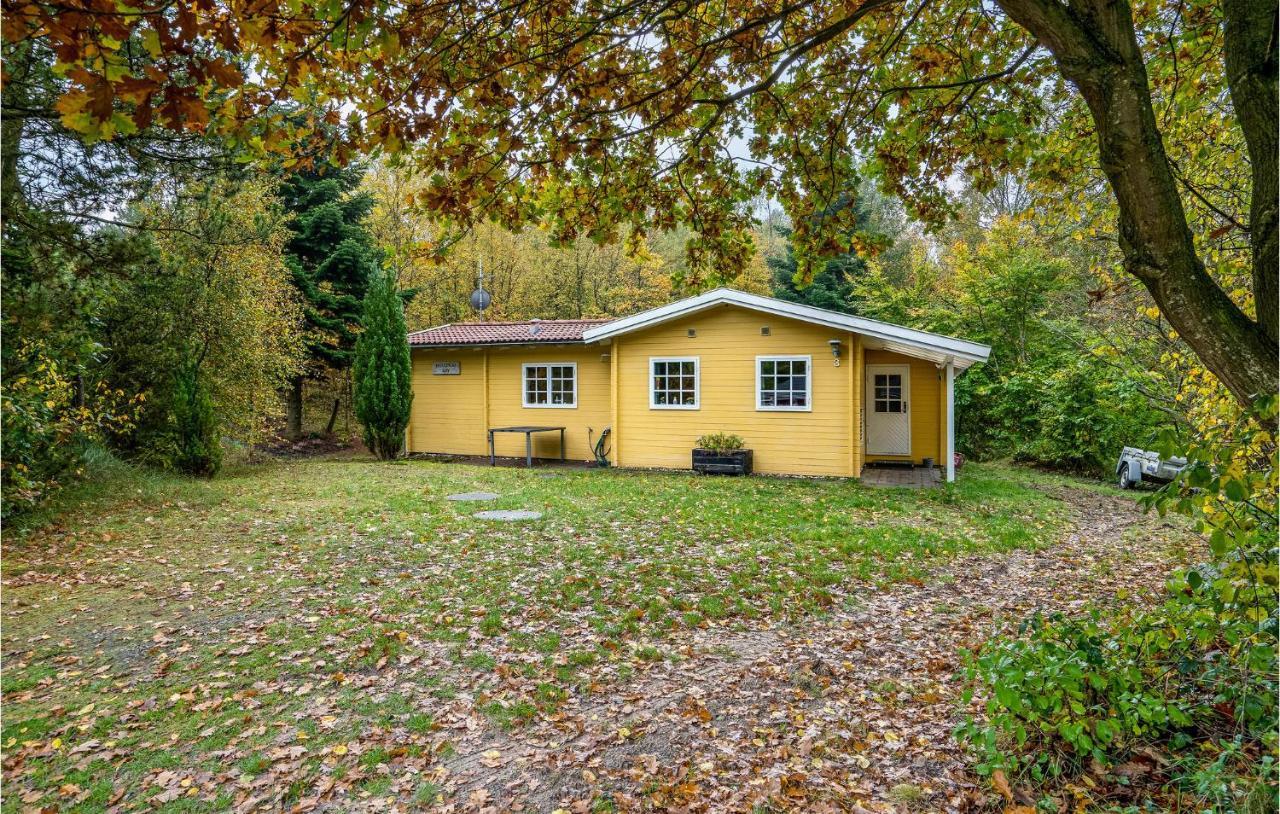 3 Bedroom Cozy Home In Børkop Dış mekan fotoğraf